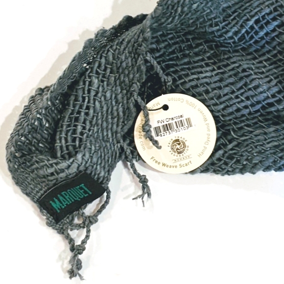 Marquet, free weave scarf, charcoal - Picture 2 of 2